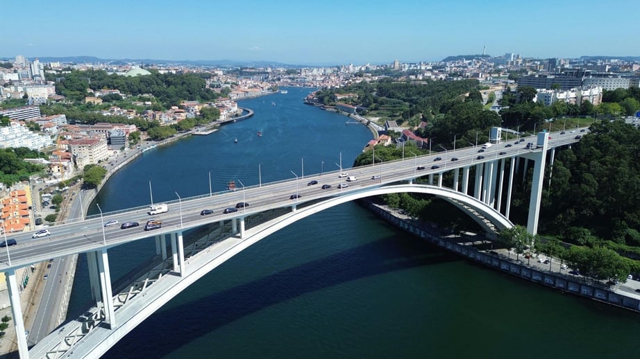Arrábida Bridge Porto - FlywithHM - Pexels
