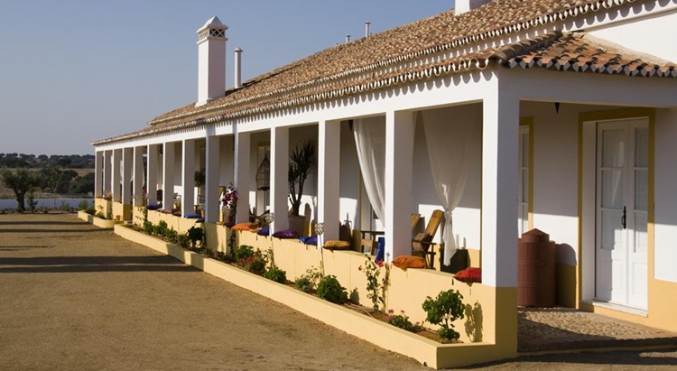 Herdade-do-sobroso-exterior-dia-1