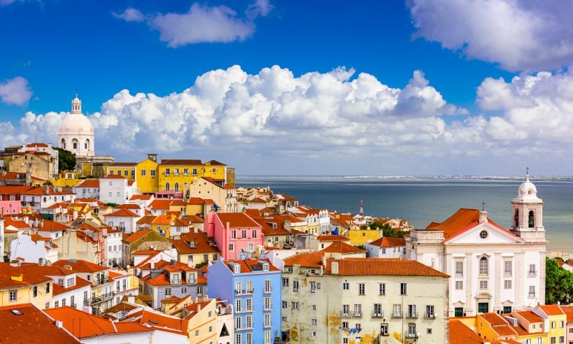 Lisbon-skyline-t