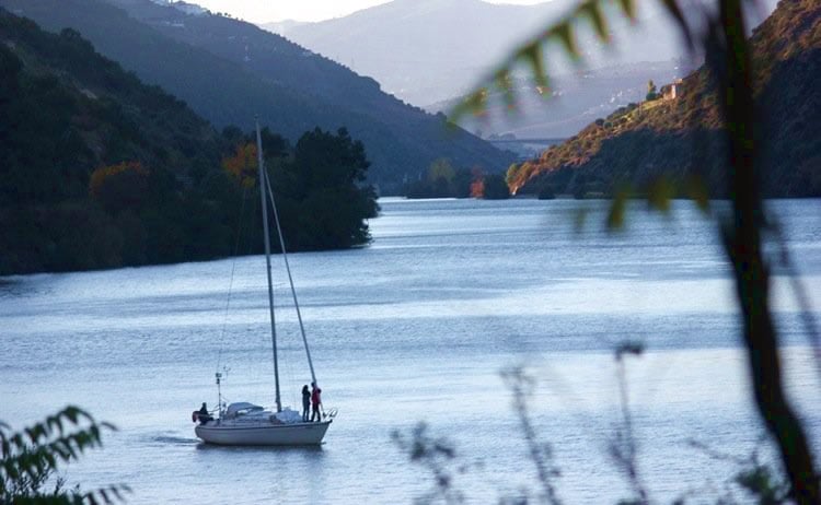 Douro Exclusive Tours by WINTP - One day in Douro Valley with a sailling cruise in Douro River