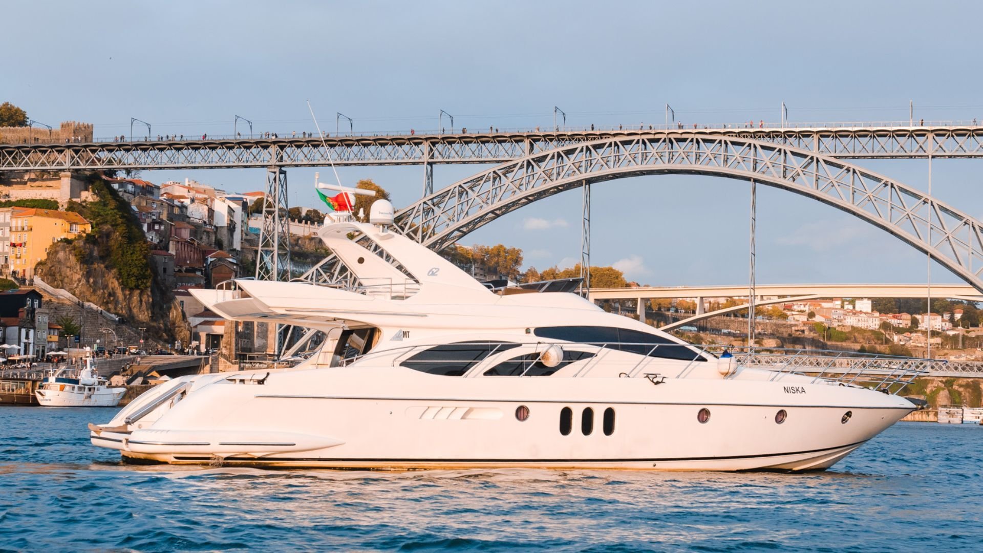 Private Yacht Cruise Porto e Douro