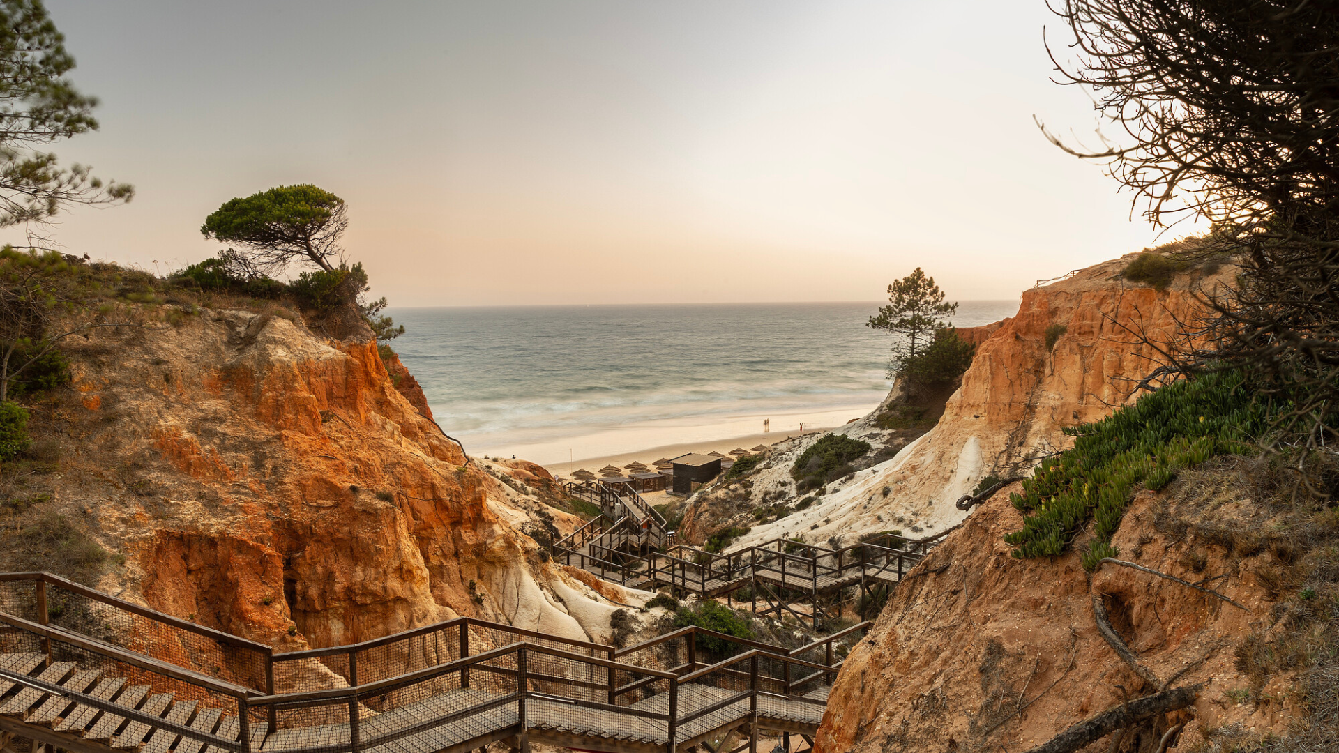 Discover the Algarve: Top Summer Experiences and Travel Guide 2025
